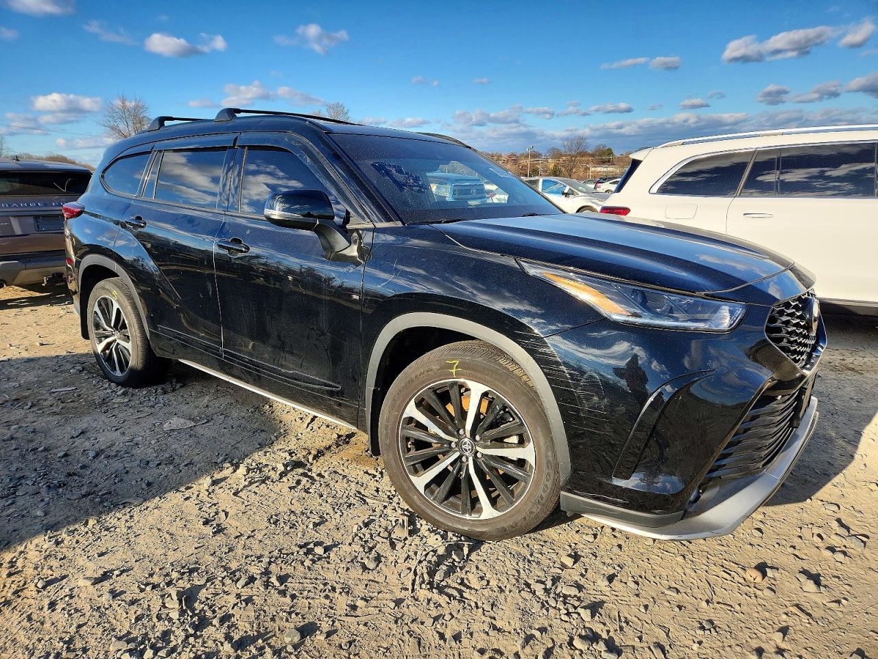 2021 TOYOTA HIGHLANDER XSE photo 4