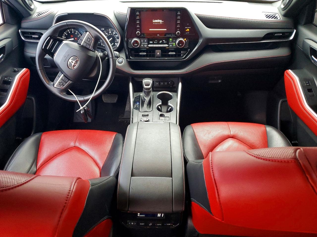 2021 TOYOTA HIGHLANDER XSE photo 8