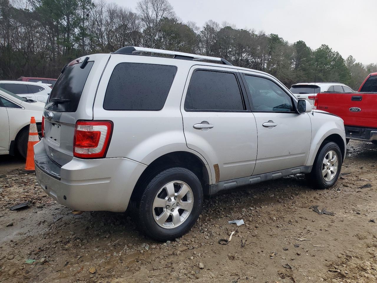 2010 FORD ESCAPE LIMITED photo 3