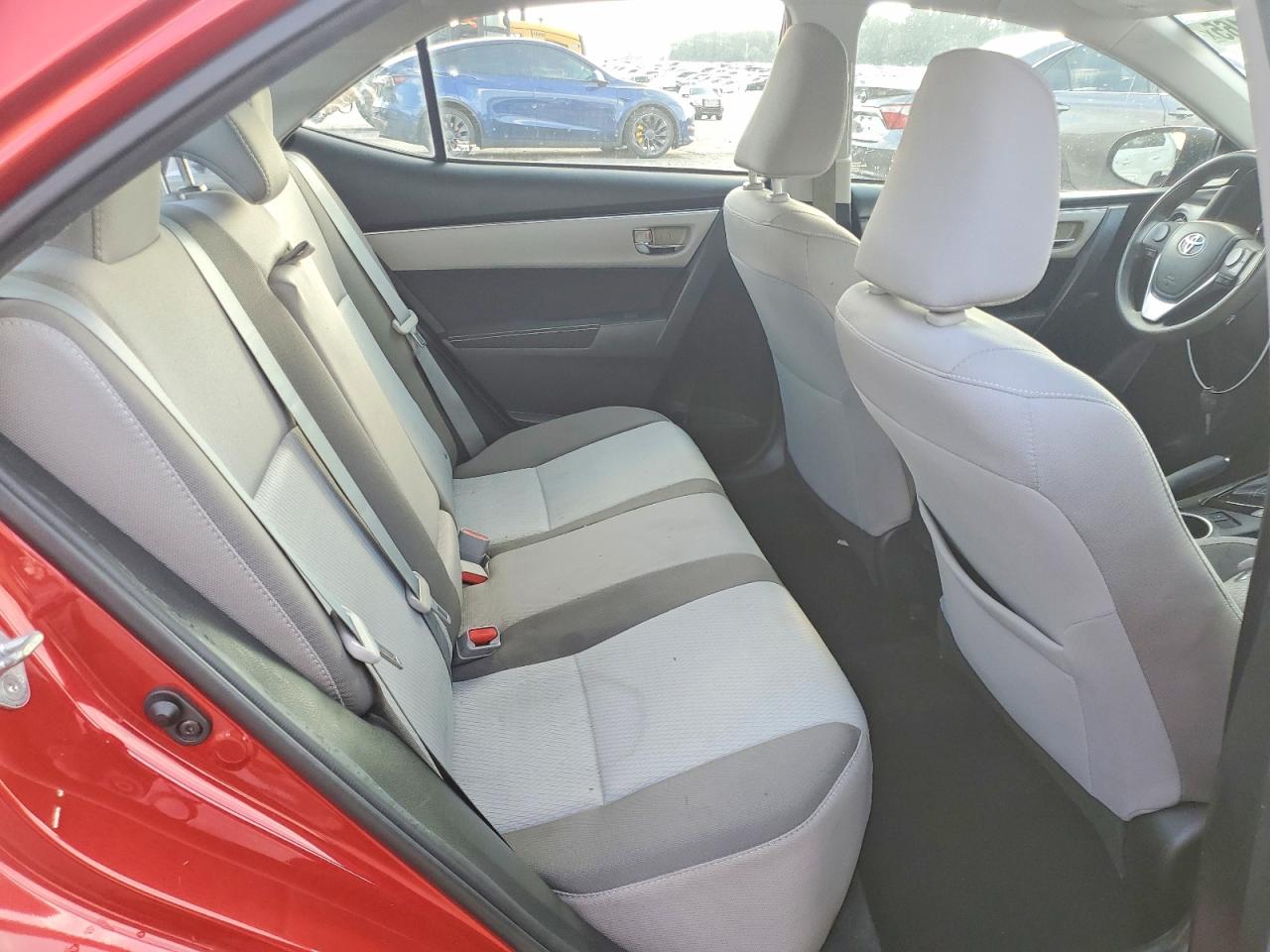 2017 TOYOTA COROLLA LE photo 10
