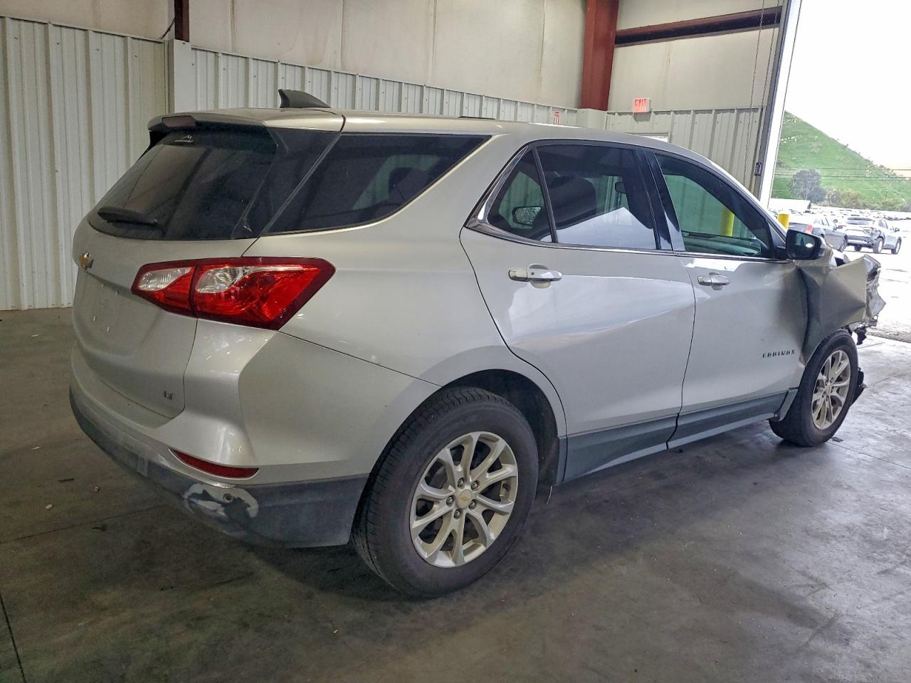 2018 CHEVROLET EQUINOX LT photo 5