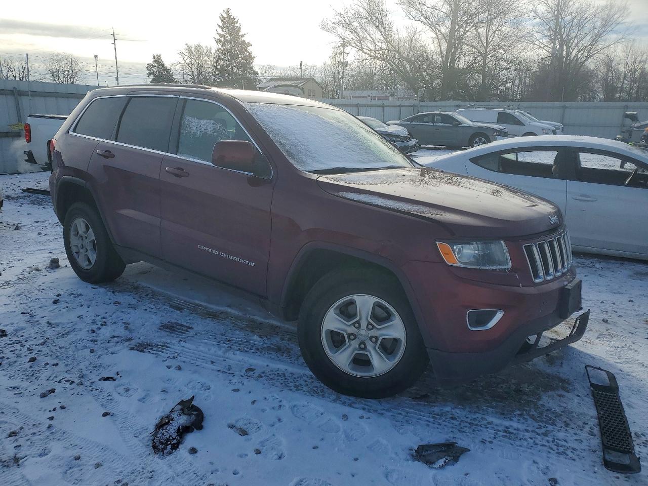 2016 JEEP GRAND CHEROKEE LAREDO photo 4