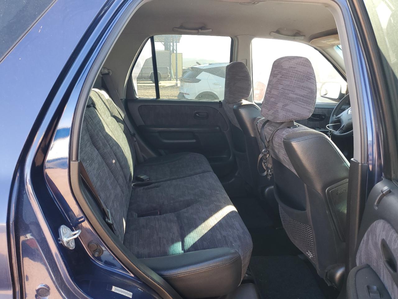 2004 HONDA CR-V LX photo 28