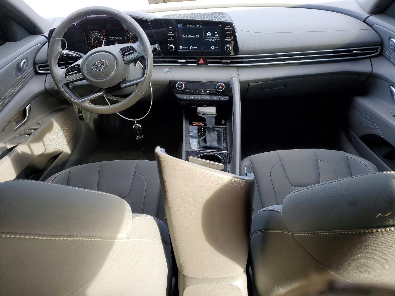 2021 HYUNDAI ELANTRA SEL photo 8