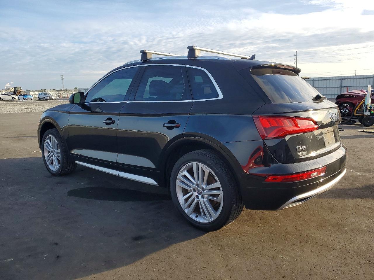 2019 AUDI Q5 PREMIUM PLUS photo 3