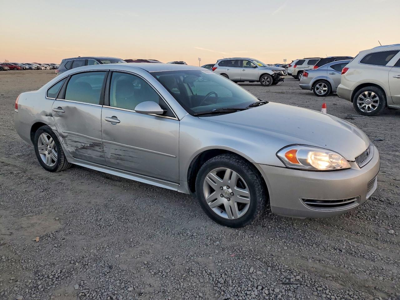 2013 CHEVROLET IMPALA LT photo 4