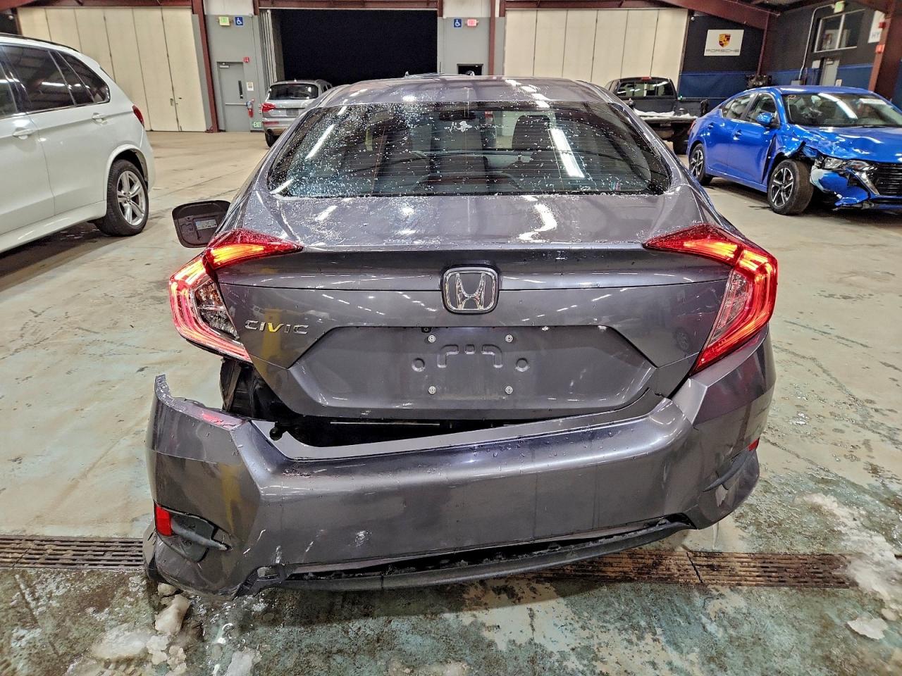 2016 HONDA CIVIC LX photo 6