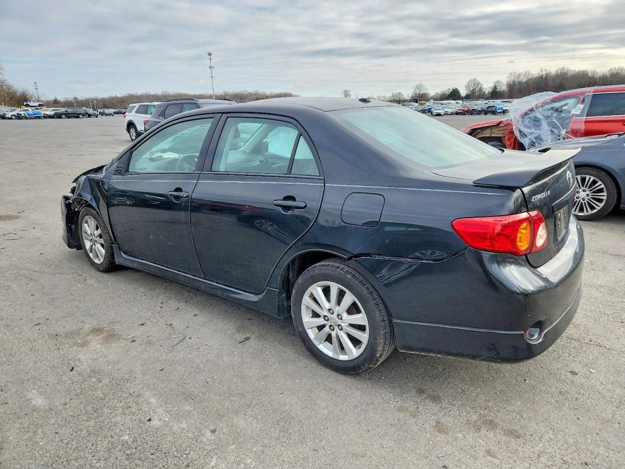 2010 TOYOTA COROLLA BASE photo 2