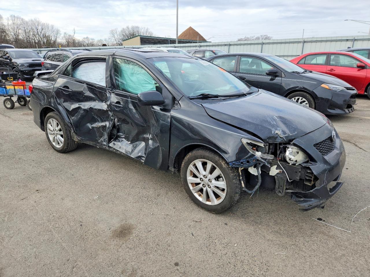 2010 TOYOTA COROLLA BASE photo 4