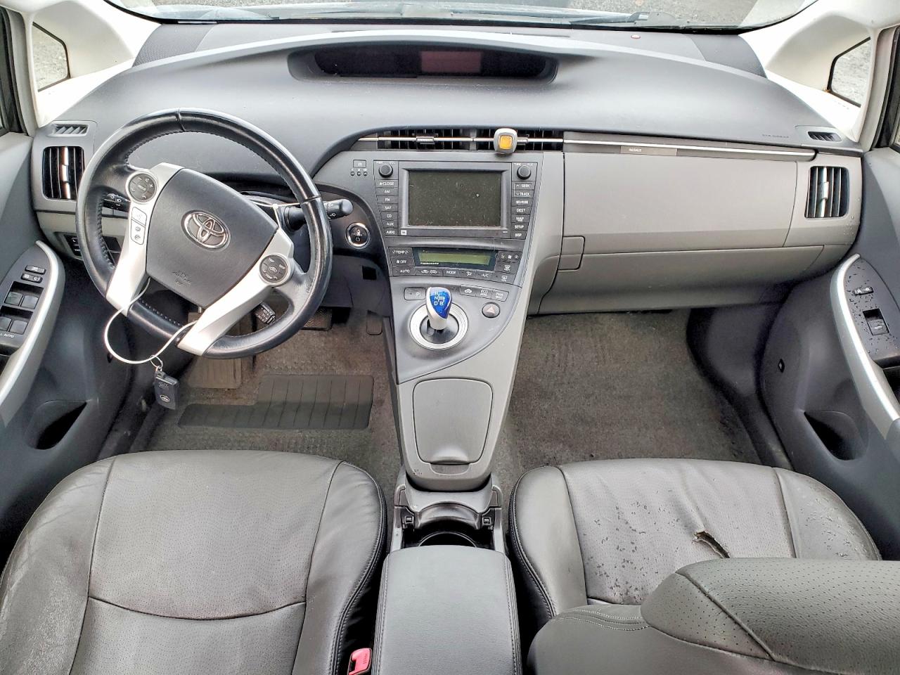 2010 TOYOTA PRIUS photo 8
