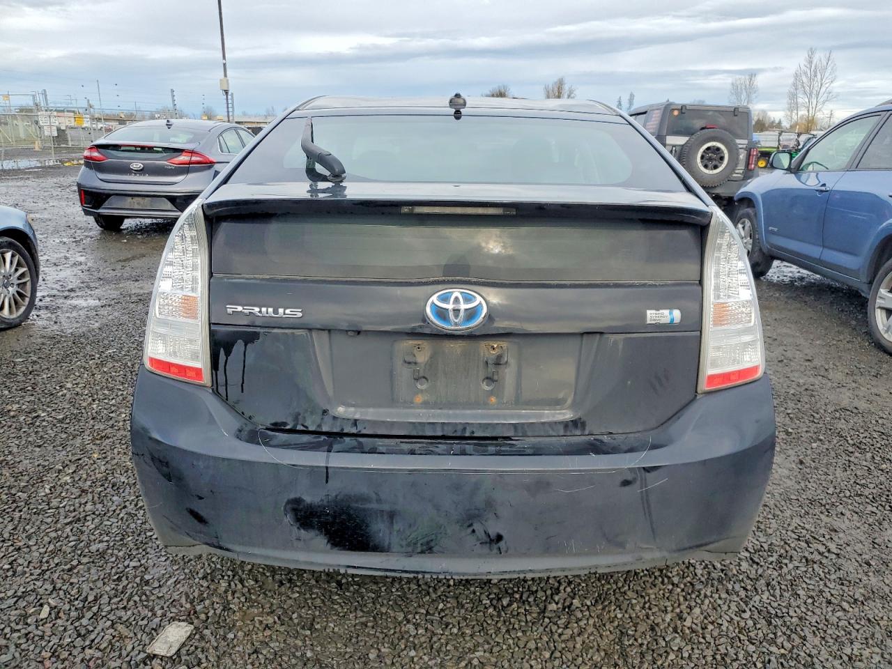 2010 TOYOTA PRIUS photo 6
