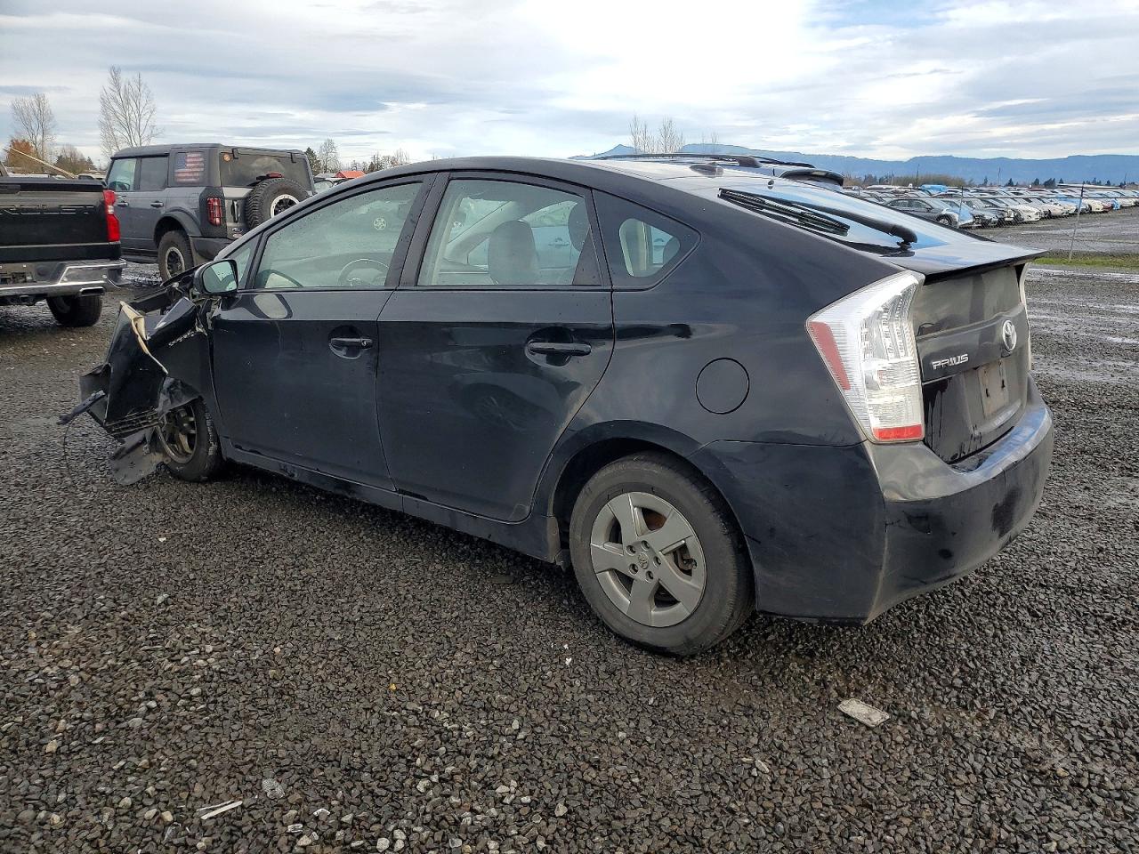 2010 TOYOTA PRIUS photo 2