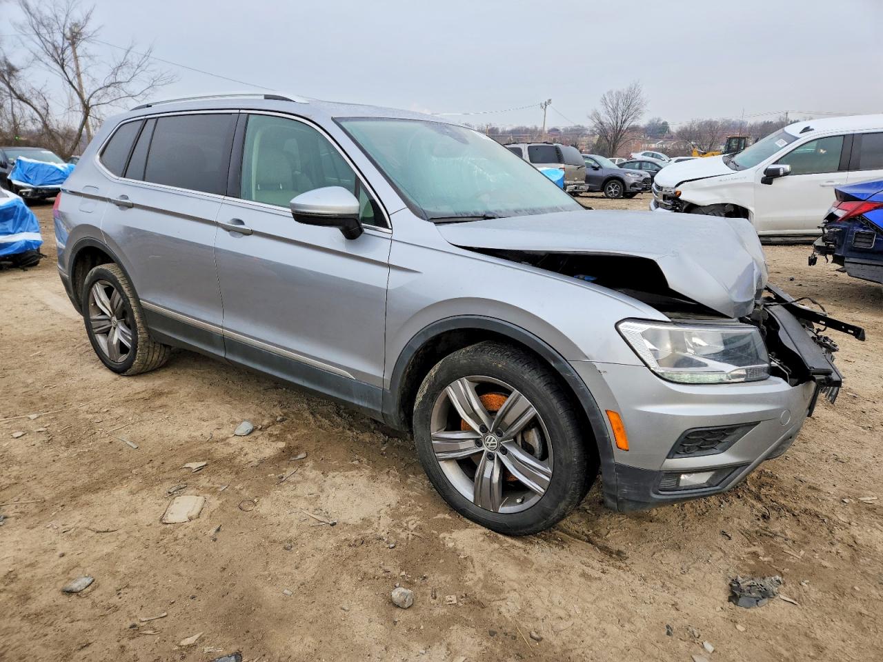2021 VOLKSWAGEN TIGUAN SE photo 4