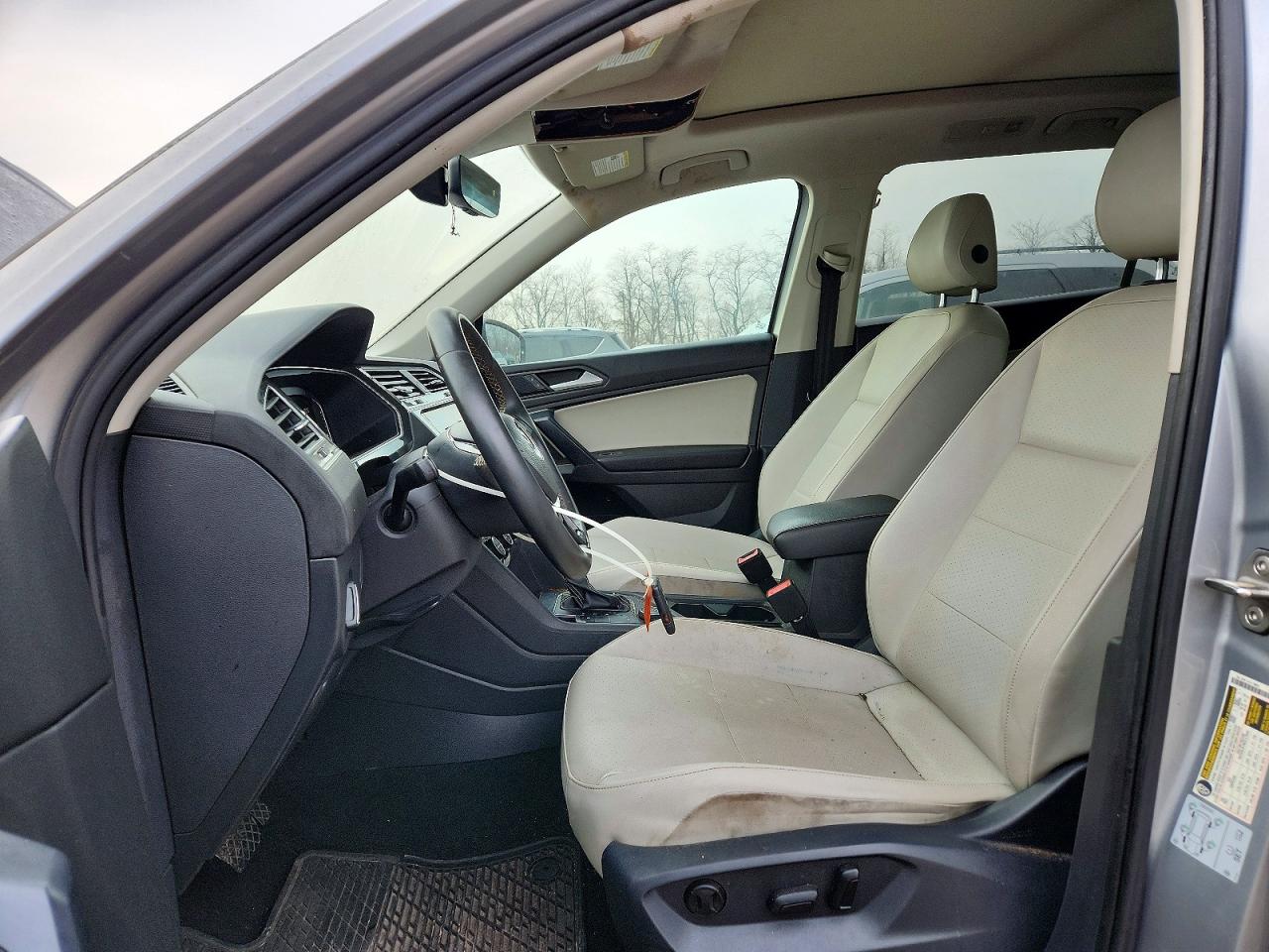 2021 VOLKSWAGEN TIGUAN SE photo 7