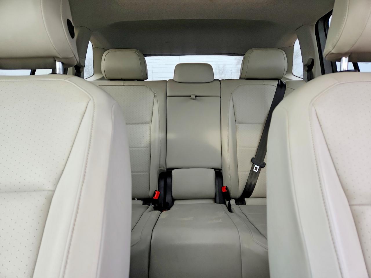 2021 VOLKSWAGEN TIGUAN SE photo 10