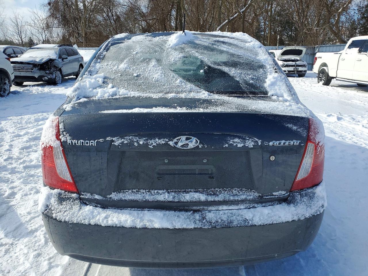 2010 HYUNDAI ACCENT GLS photo 6