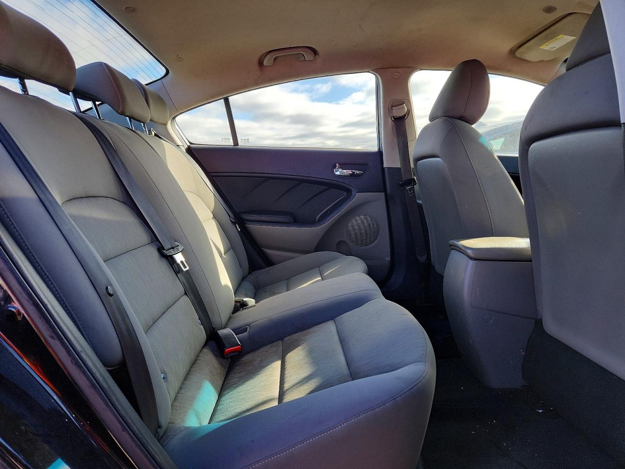 2015 KIA FORTE LX photo 10