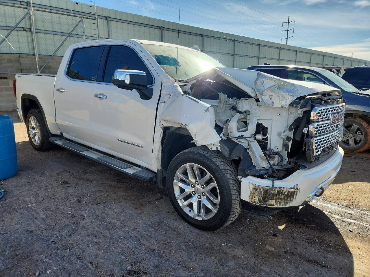 2020 GMC SIERRA K1500 SLT photo 4