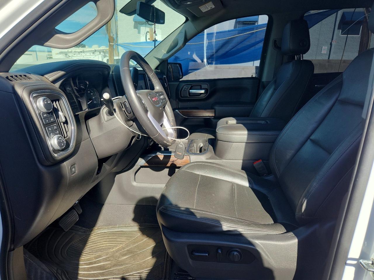 2020 GMC SIERRA K1500 SLT photo 7