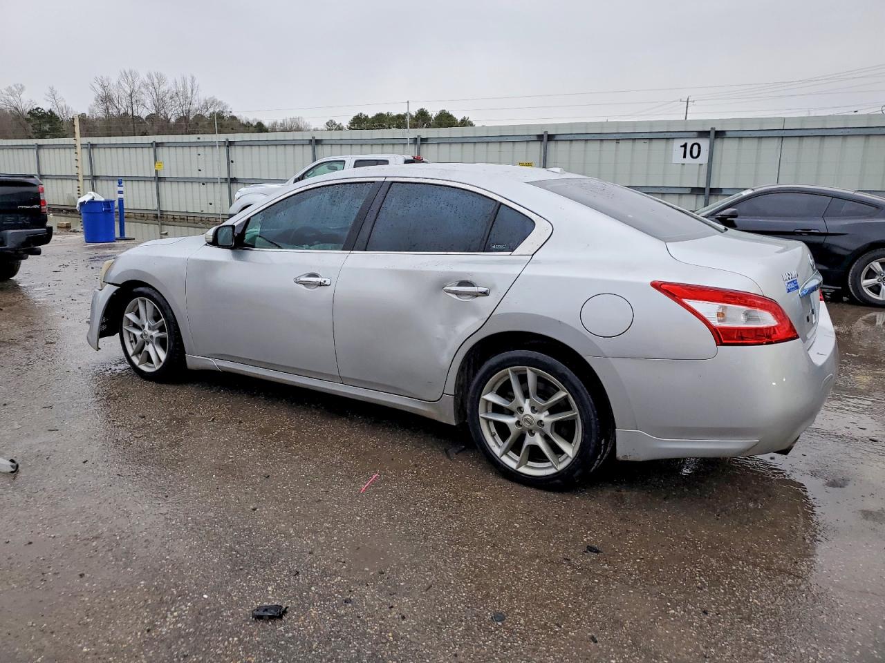 2010 NISSAN MAXIMA 3.5 S photo 3