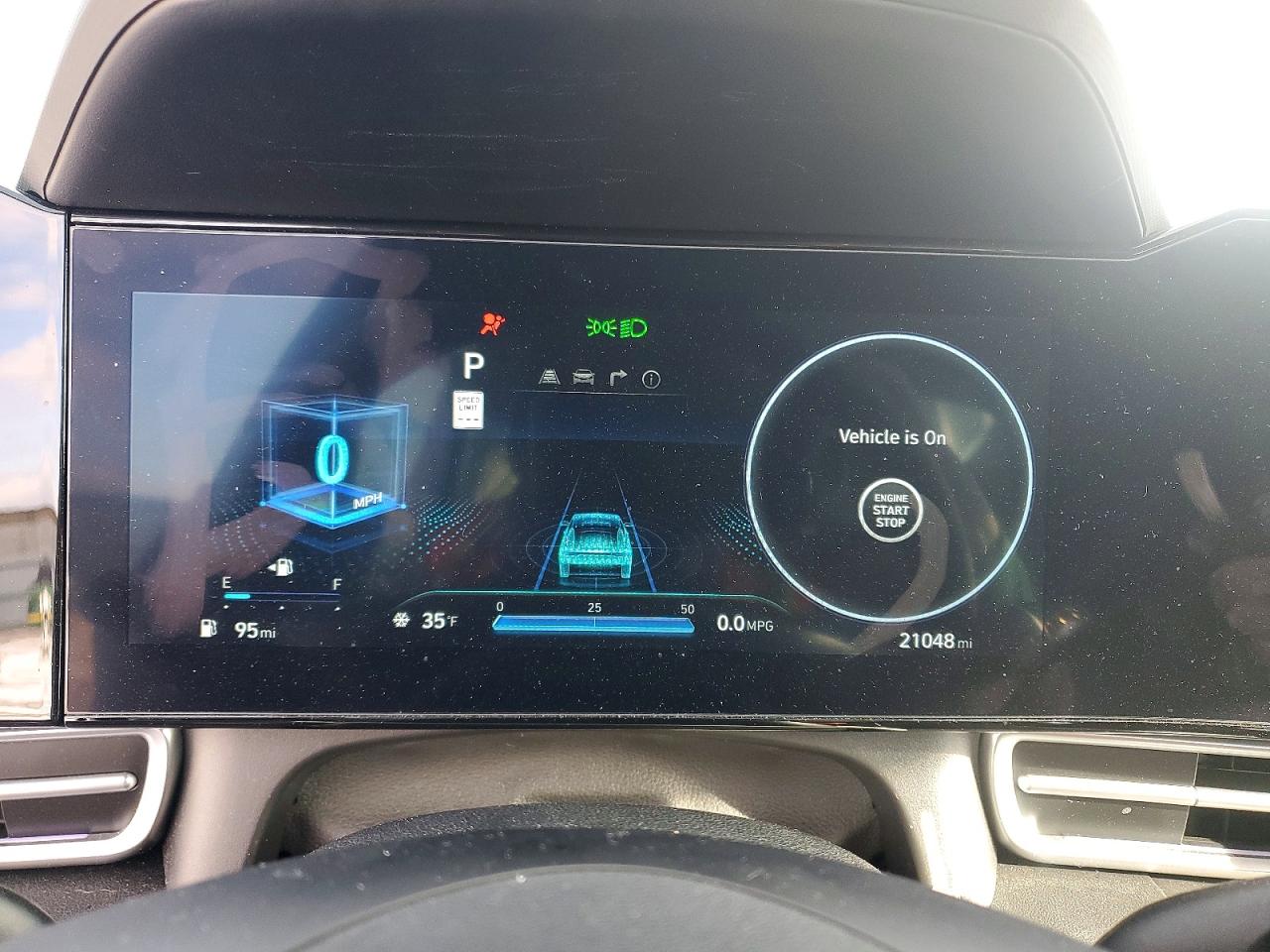 2024 HYUNDAI ELANTRA SEL photo 9