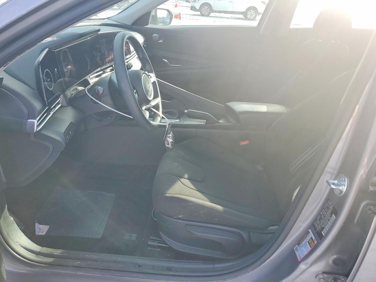 2024 HYUNDAI ELANTRA SEL photo 7