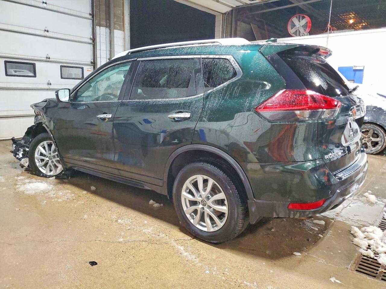 2018 NISSAN ROGUE S photo 2