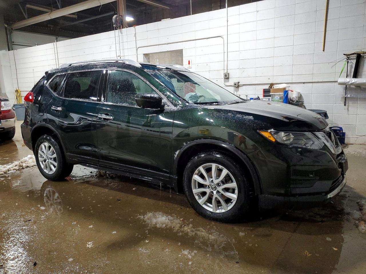 2018 NISSAN ROGUE S photo 4