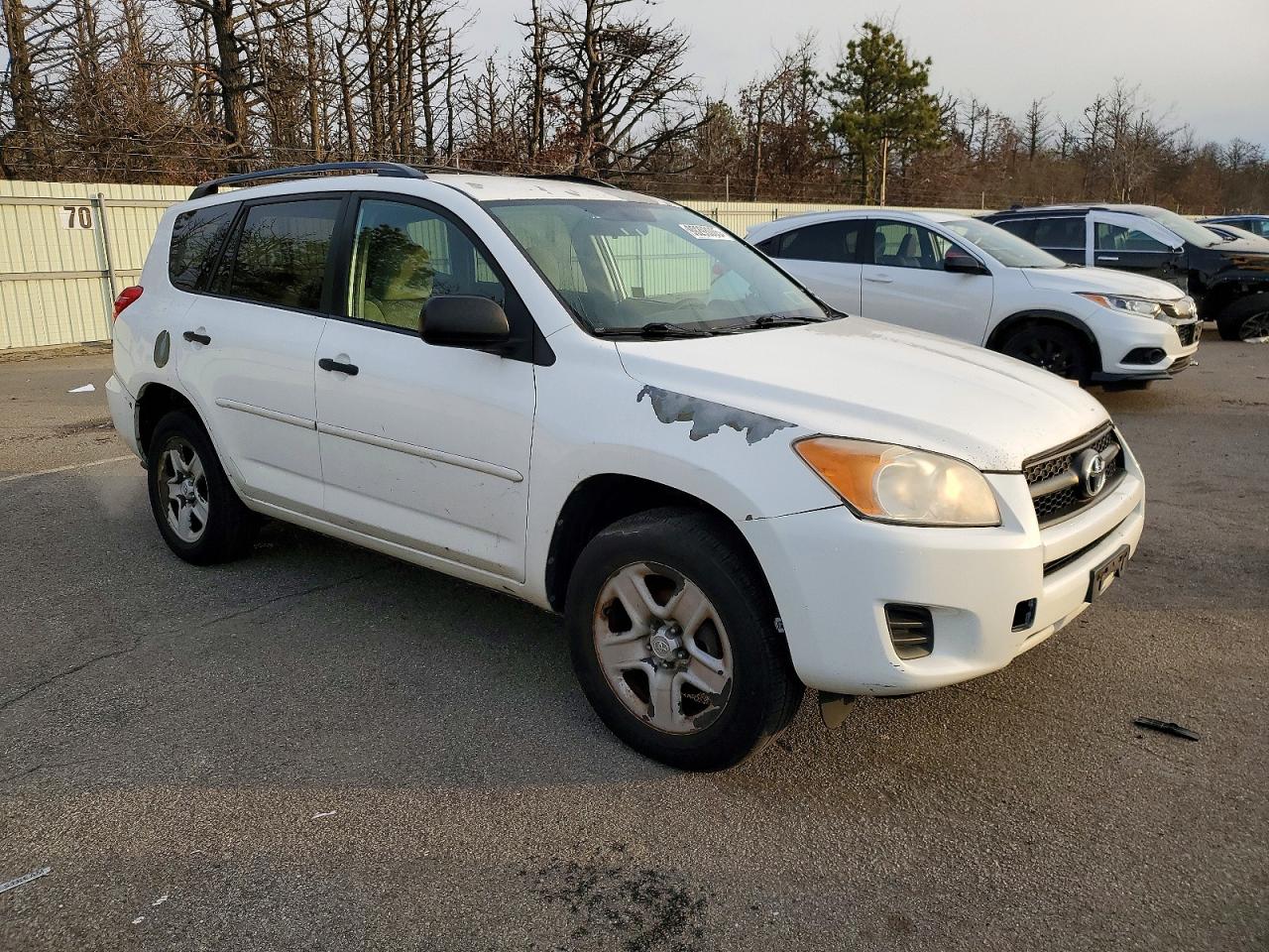 2011 TOYOTA RAV4 photo 4