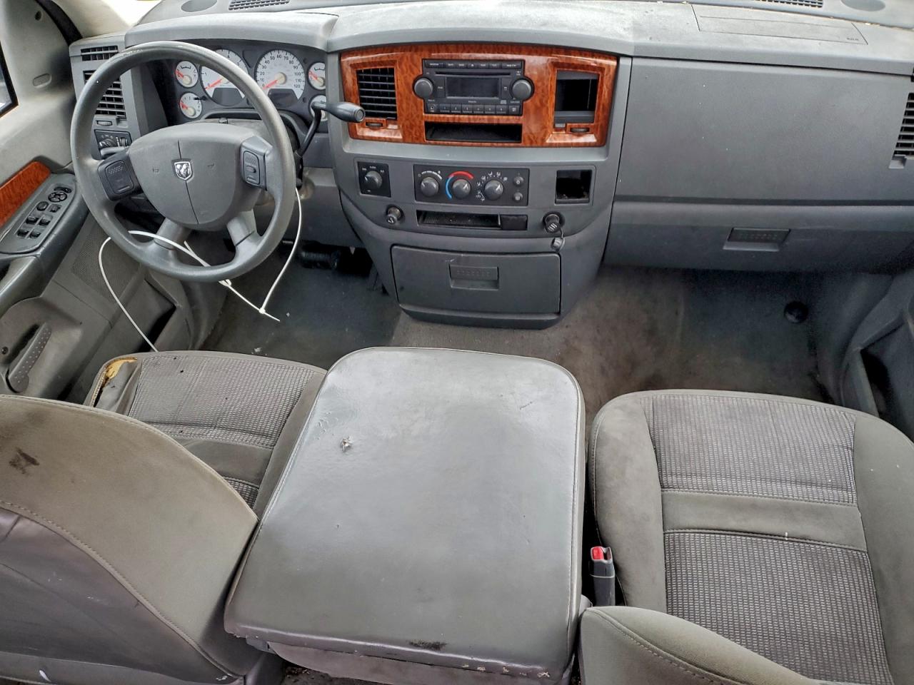 2006 DODGE RAM 1500 ST photo 8