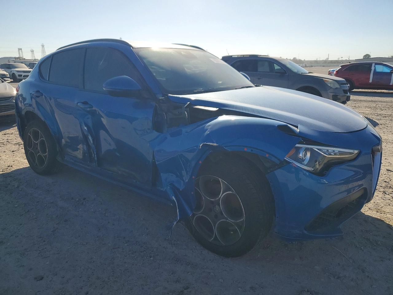 2020 ALFA ROMEO STELVIO photo 4