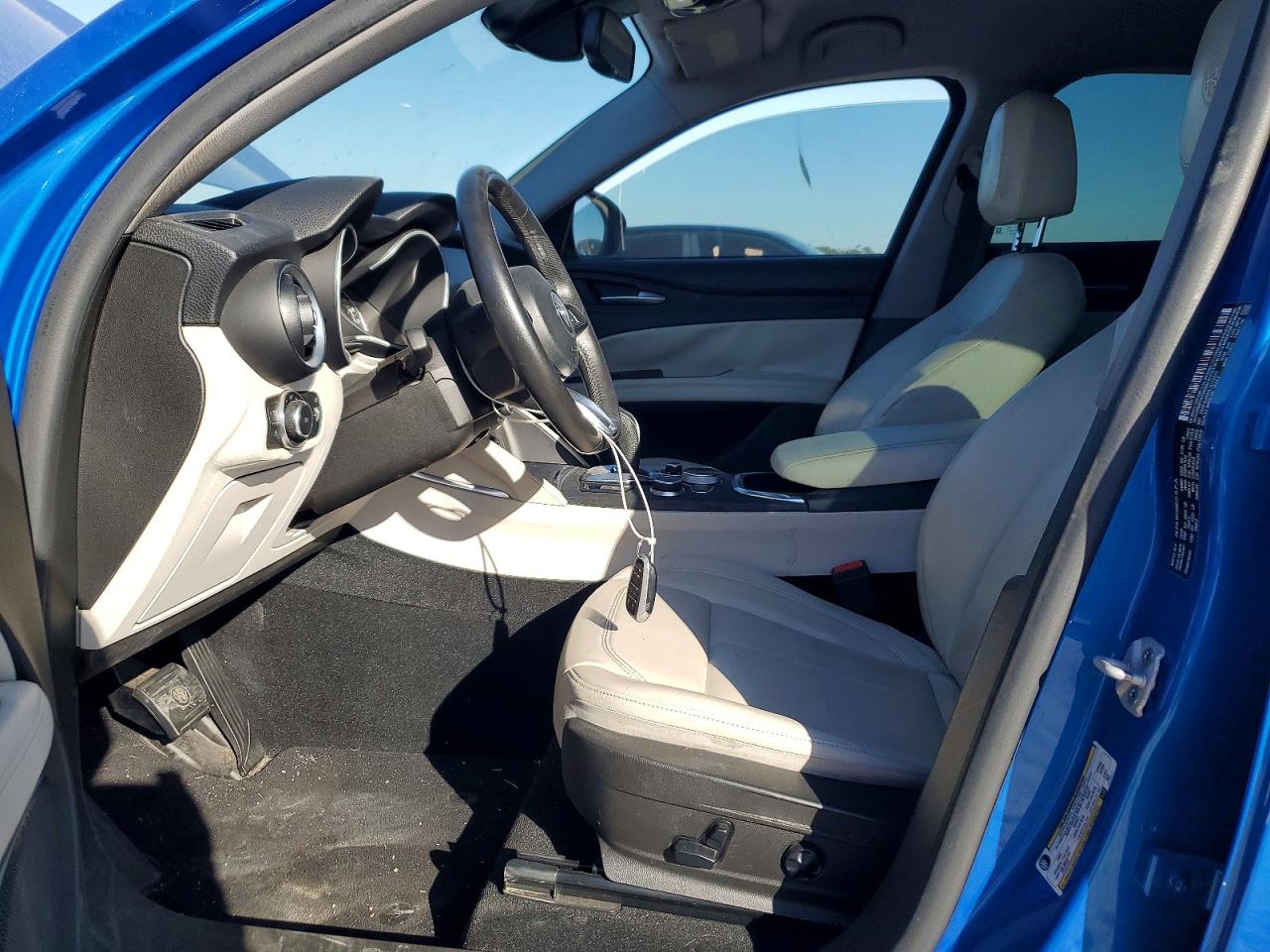2020 ALFA ROMEO STELVIO photo 7