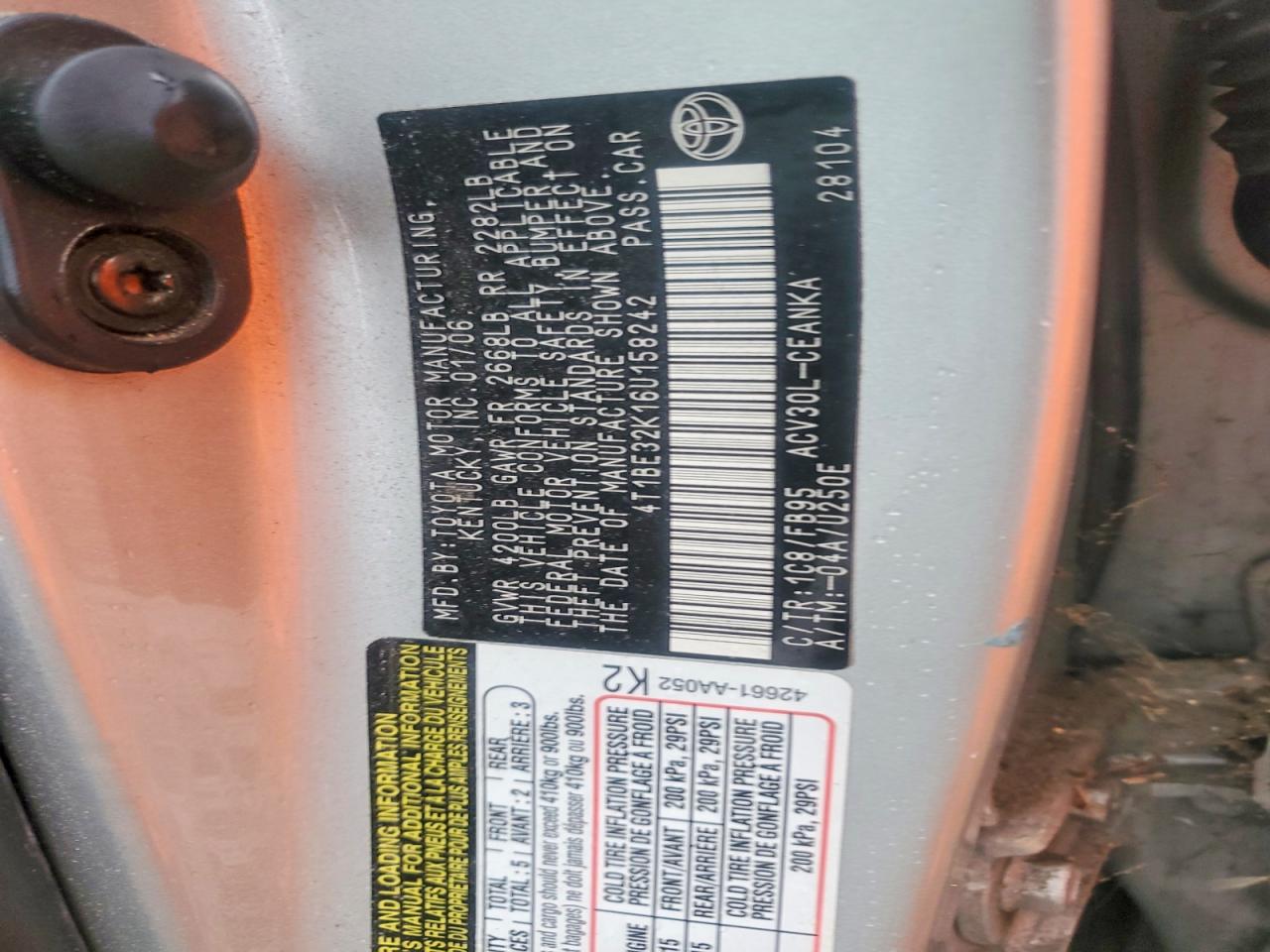 2006 TOYOTA CAMRY LE photo 12