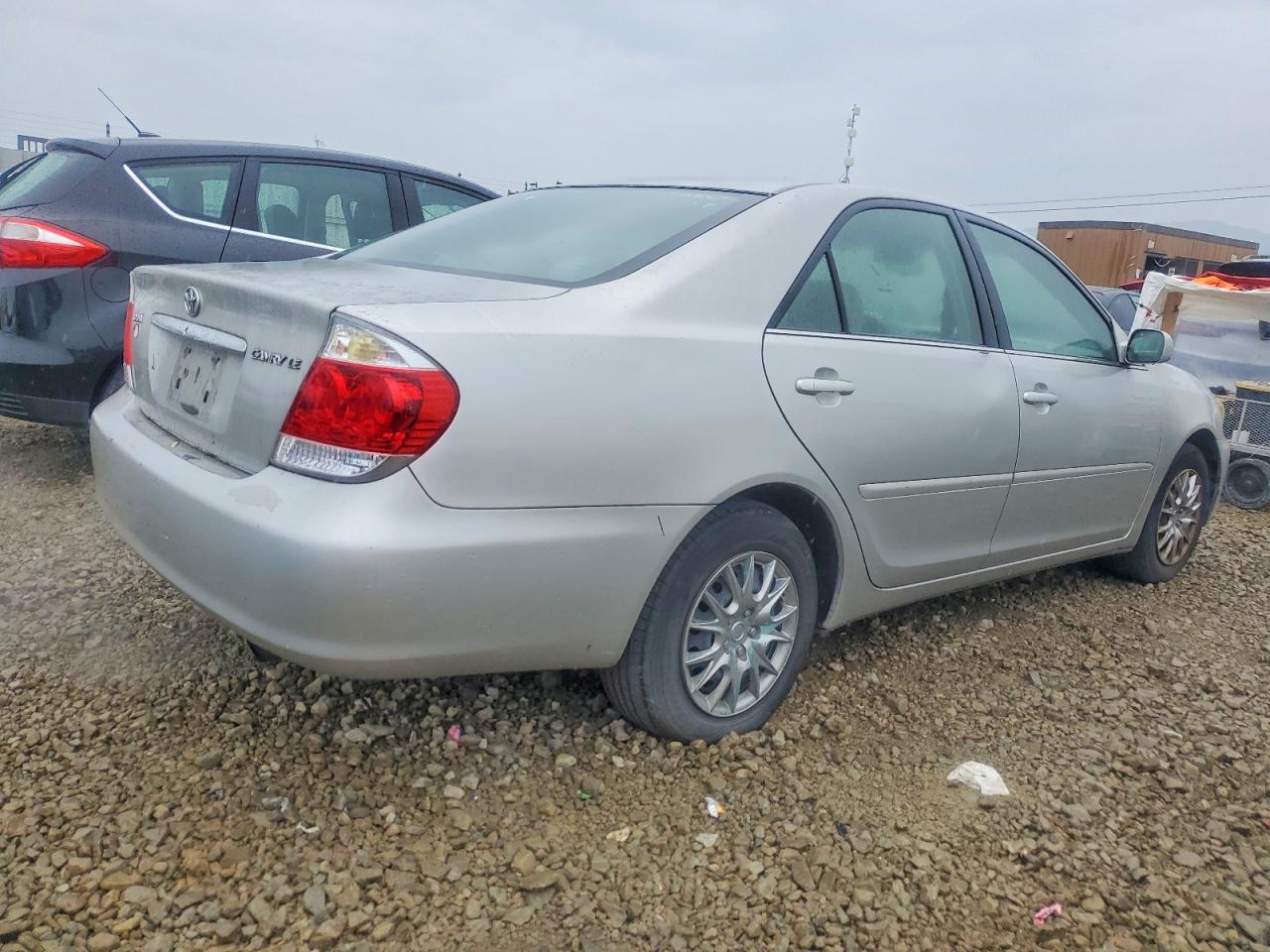 2006 TOYOTA CAMRY LE photo 3