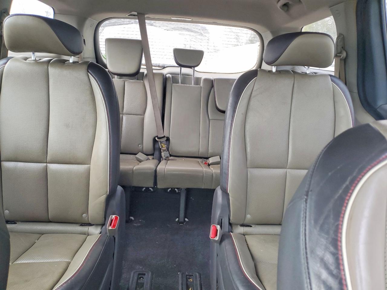 2016 KIA SEDONA LX photo 10