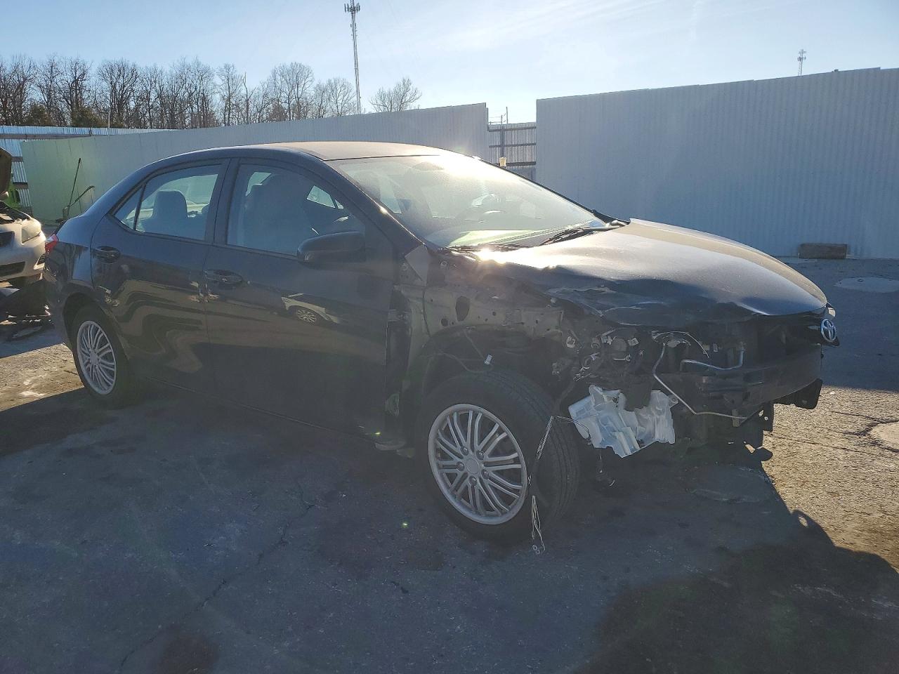 2014 TOYOTA COROLLA L photo 4