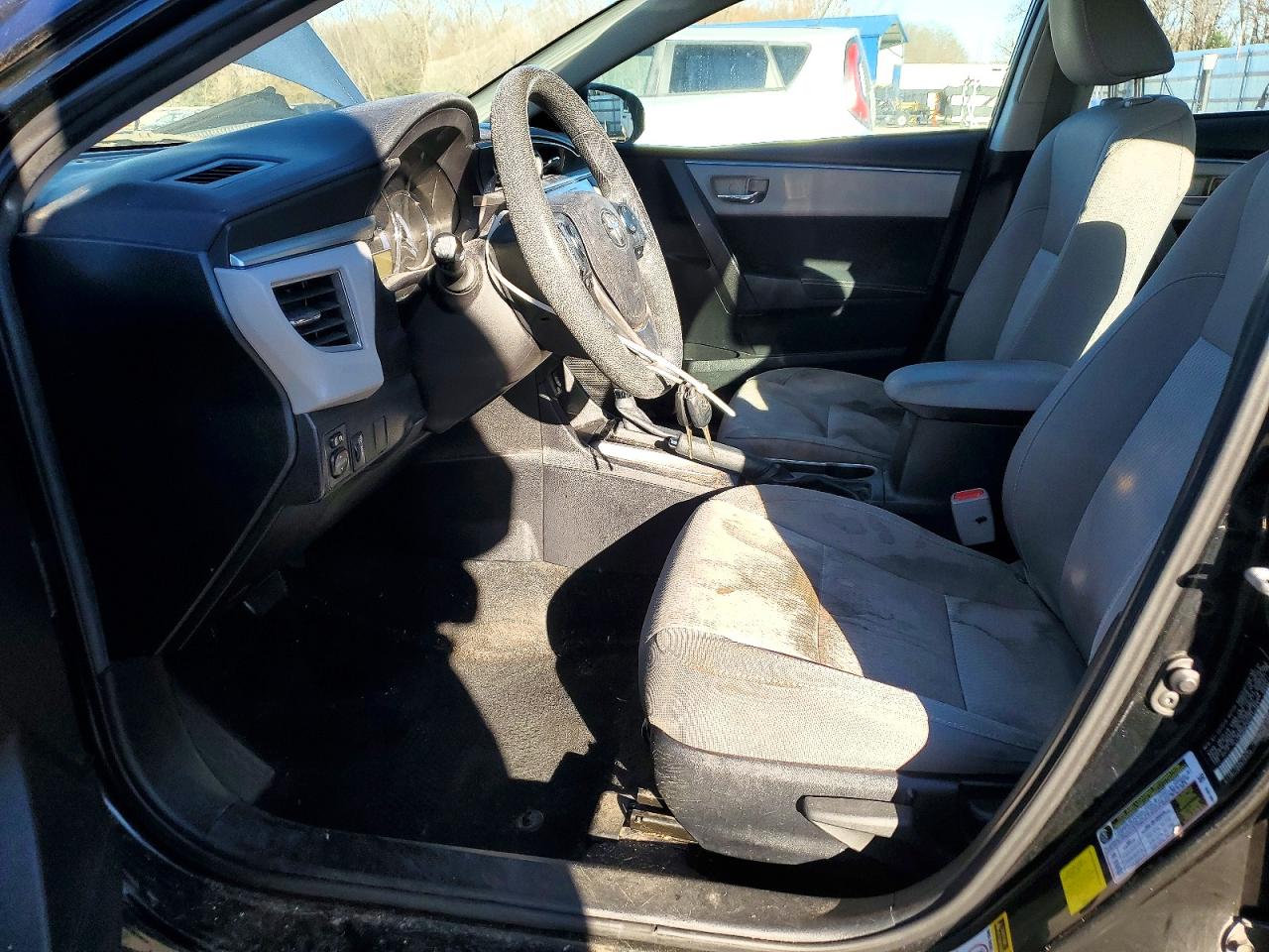 2014 TOYOTA COROLLA L photo 7