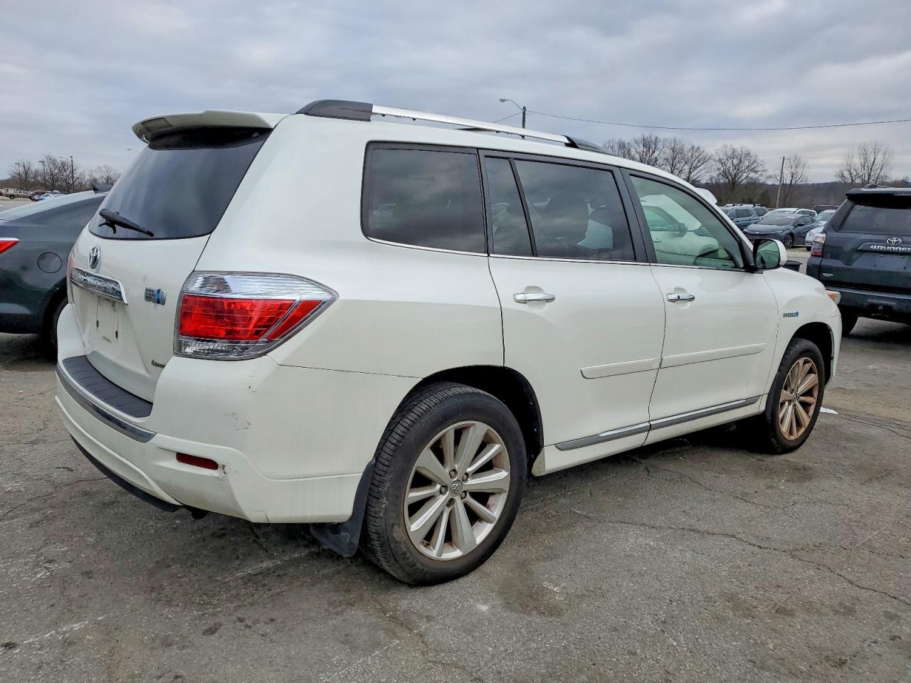 2013 TOYOTA HIGHLANDER HYBRID LIMITED photo 5