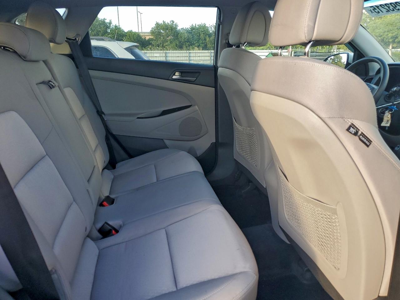 2017 HYUNDAI TUCSON SE photo 10