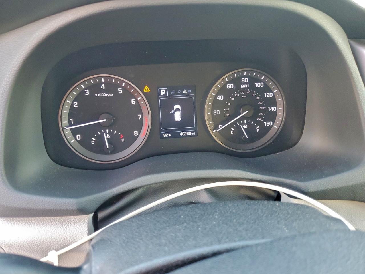 2017 HYUNDAI TUCSON SE photo 9