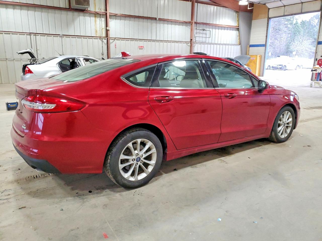 2019 FORD FUSION SE photo 3