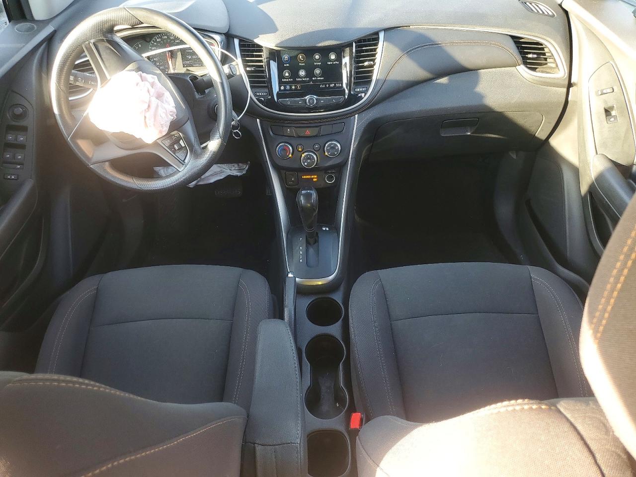 2019 CHEVROLET TRAX LS photo 8