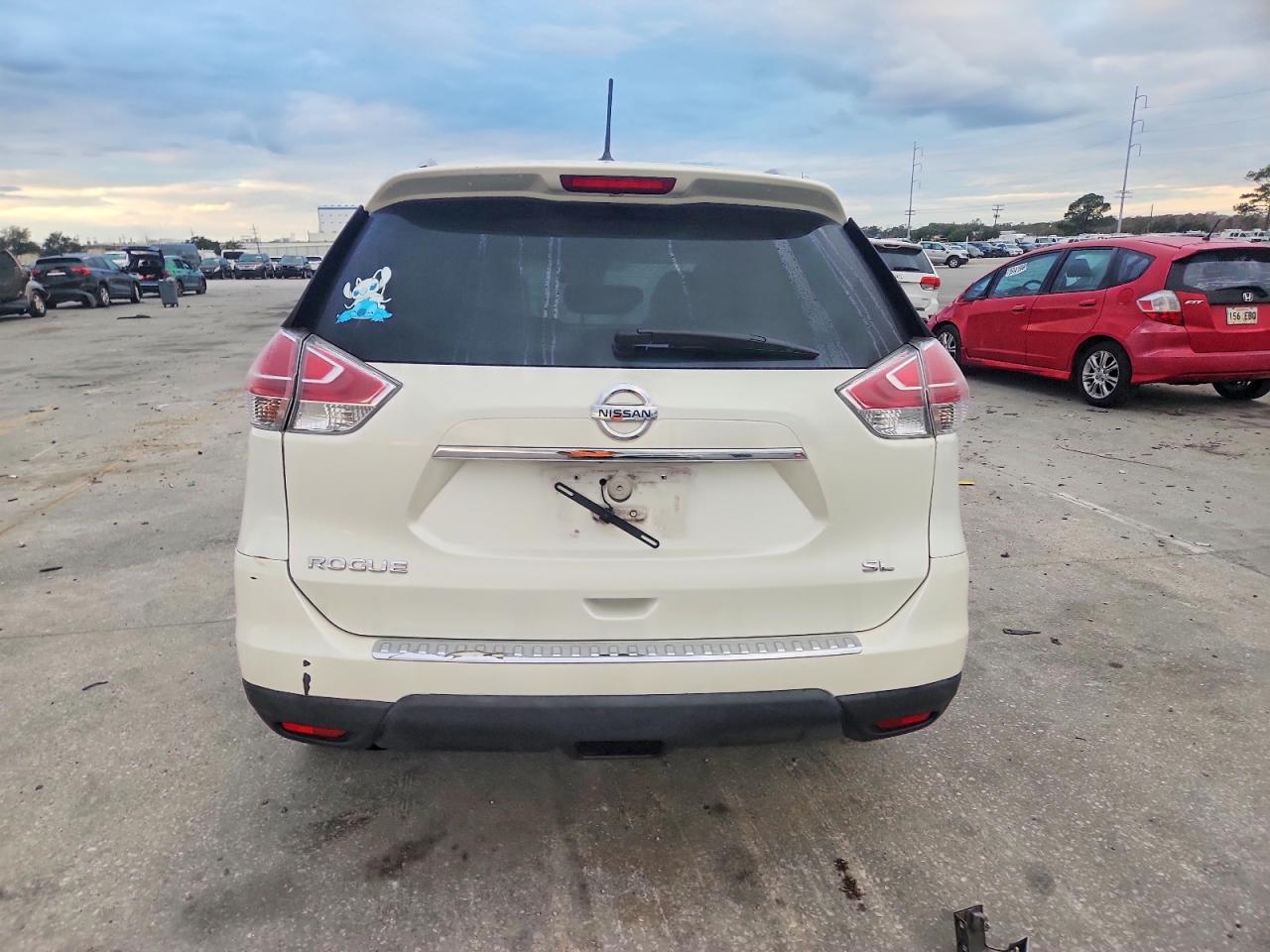 2016 NISSAN ROGUE S photo 6