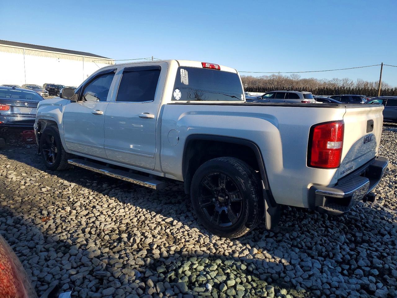 2014 GMC SIERRA K1500 SLE photo 2
