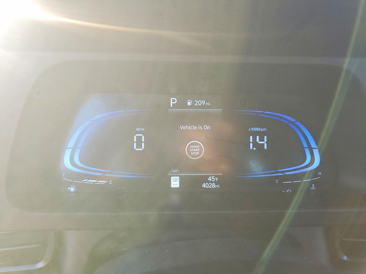 2025 HYUNDAI ELANTRA SEL SPORT photo 9