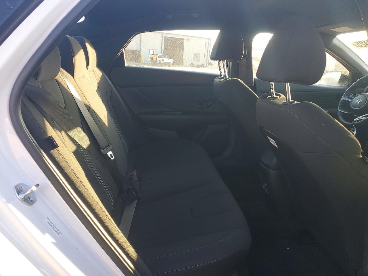 2025 HYUNDAI ELANTRA SEL SPORT photo 10