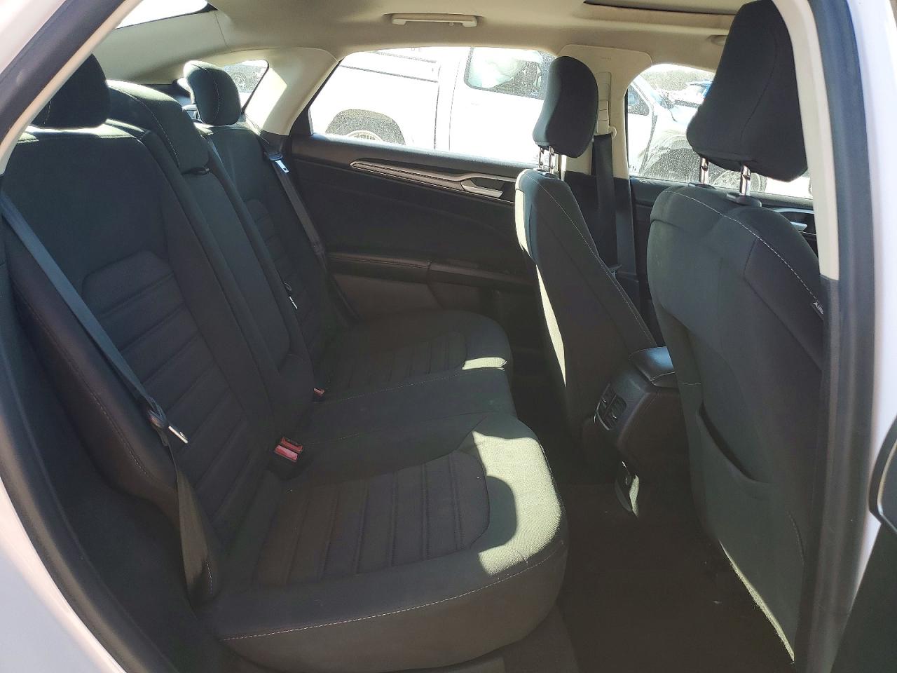 2020 FORD FUSION SE photo 10