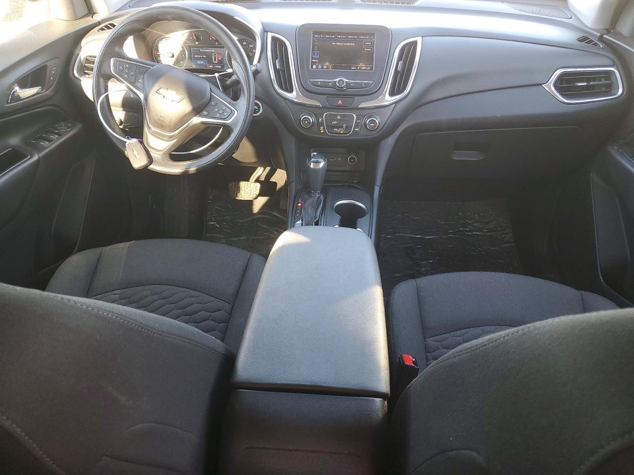 2020 CHEVROLET EQUINOX LT photo 8