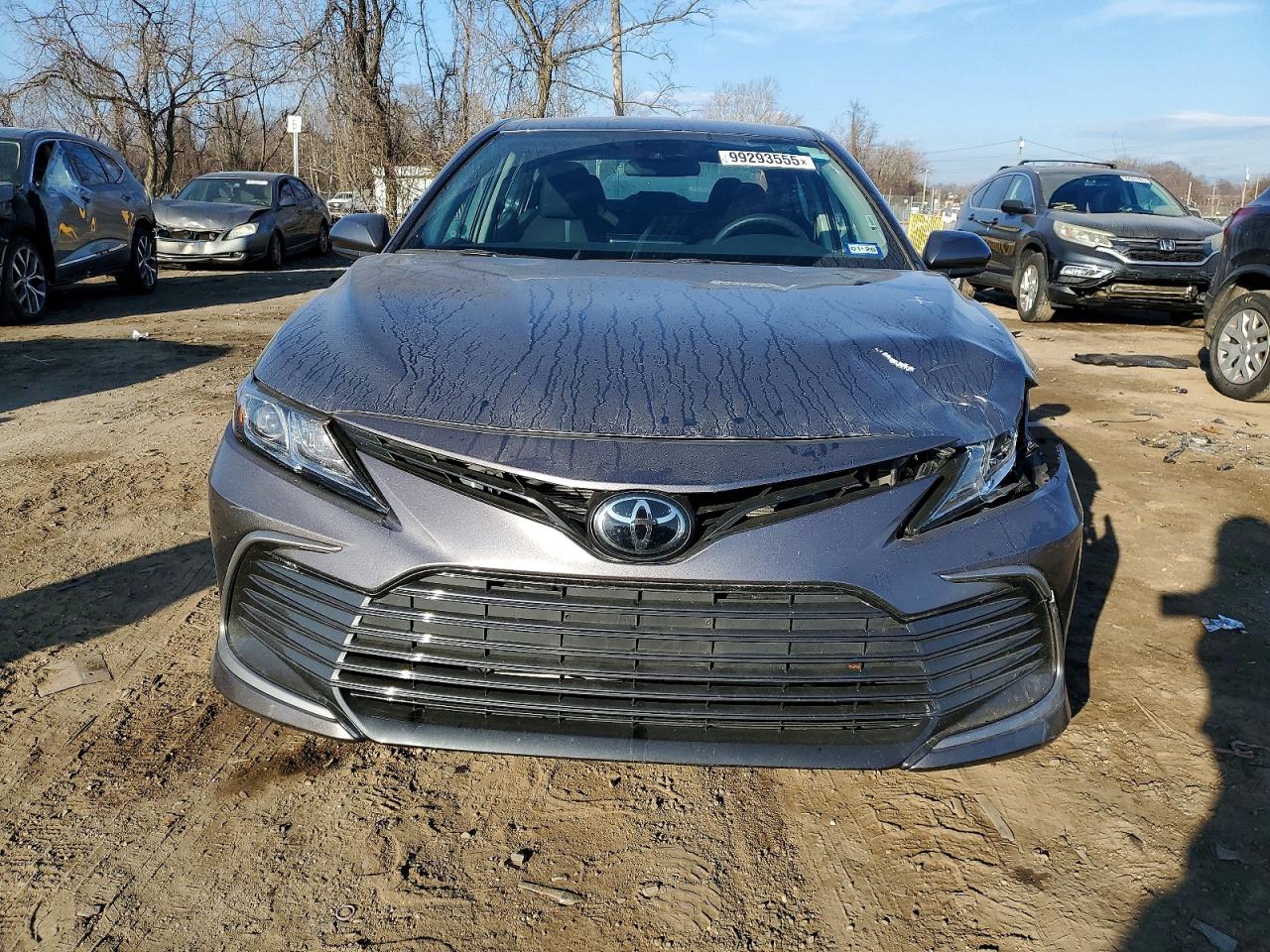 2024 TOYOTA CAMRY LE photo 5