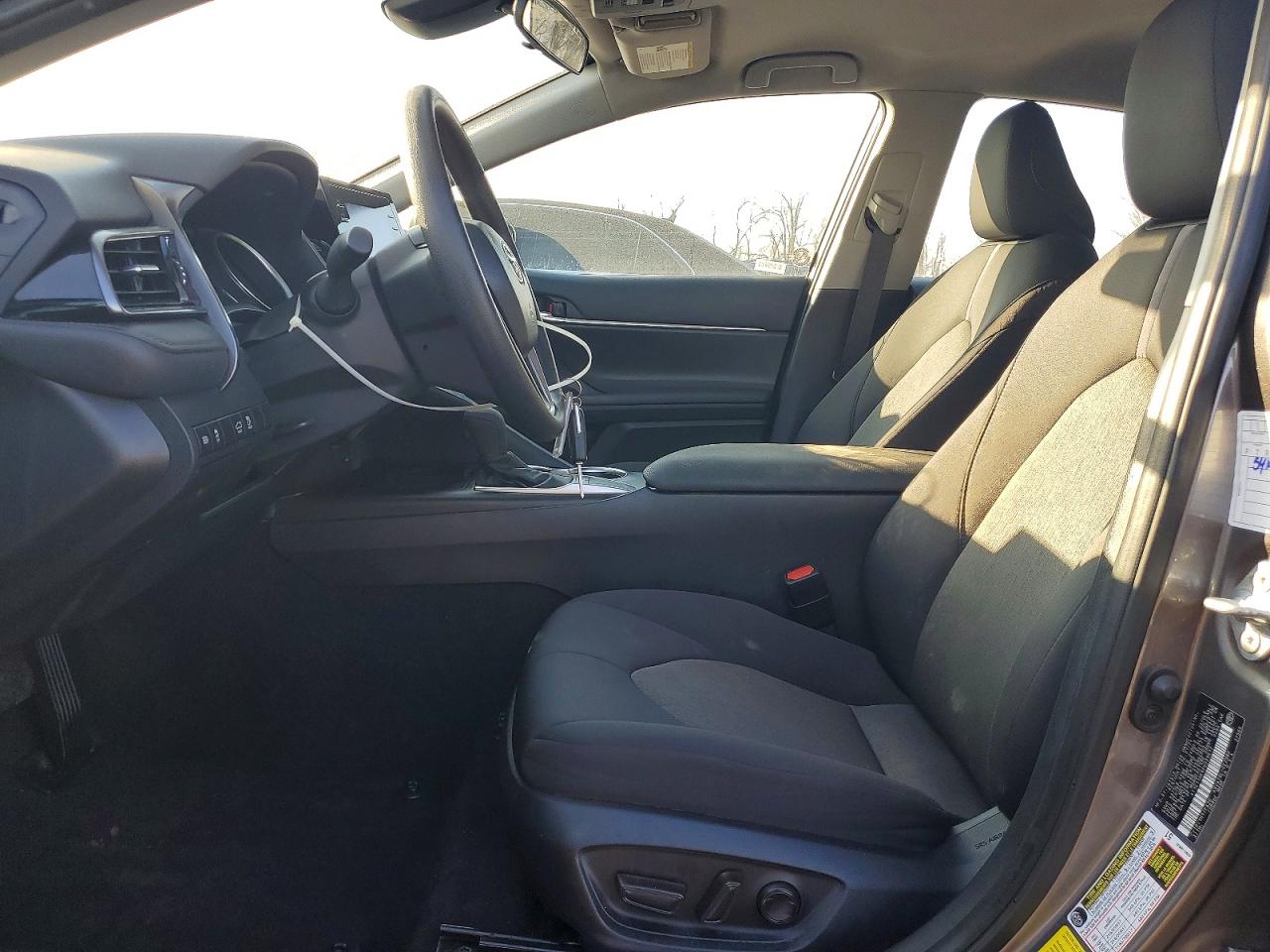 2024 TOYOTA CAMRY LE photo 7